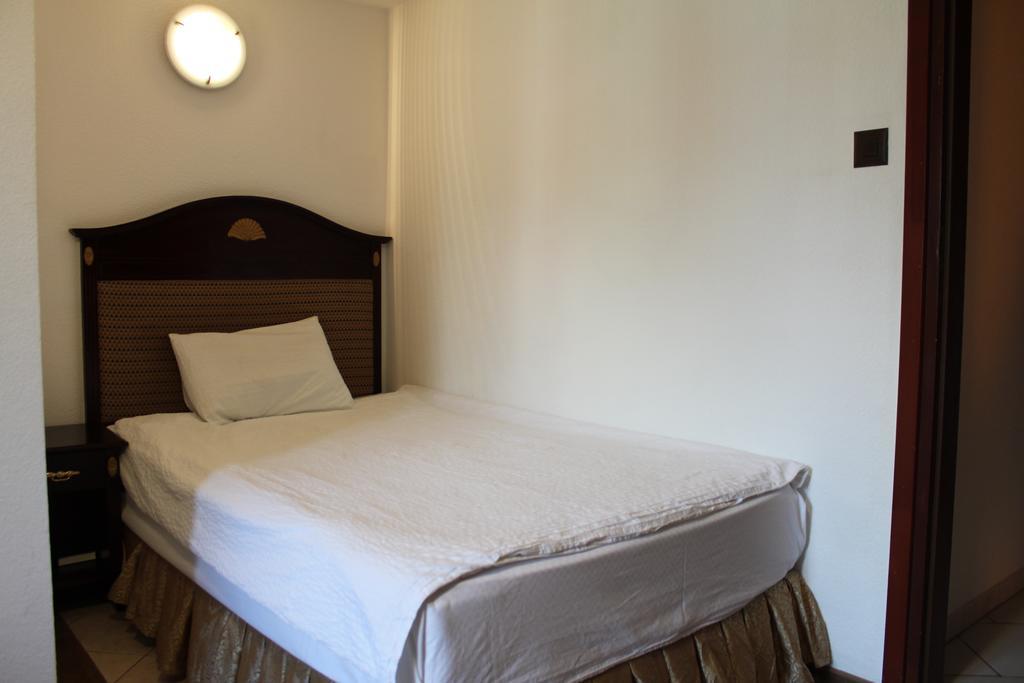 Hotel لانغينتال الغرفة الصورة