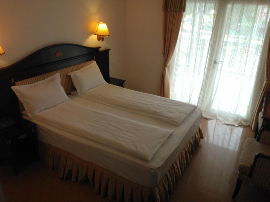 Hotel لانغينتال الغرفة الصورة